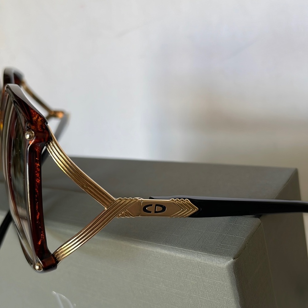 Authentic Large Frame Sunglasses Dior. - Picture 3 of 16